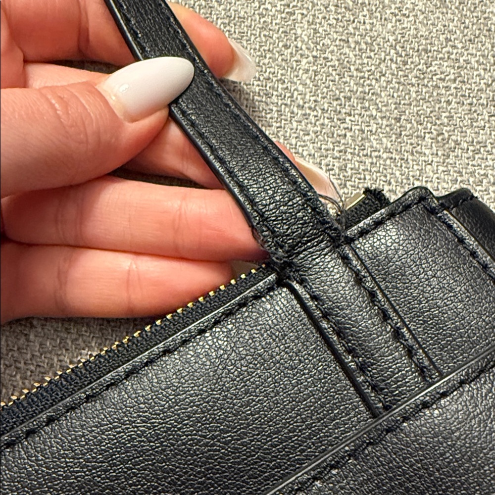 Marc Jacobs Commuter Leather Black CrossBody Bag - Picture 8 of 11